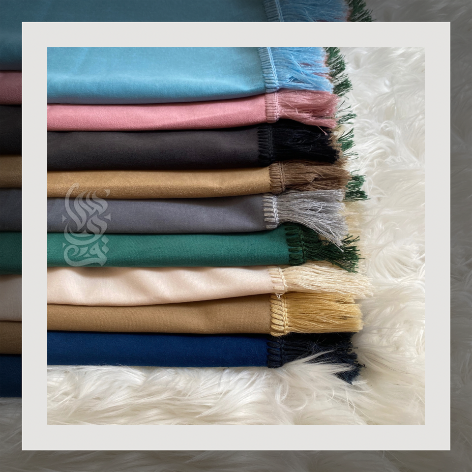 Monochrome Soft Prayer Mat