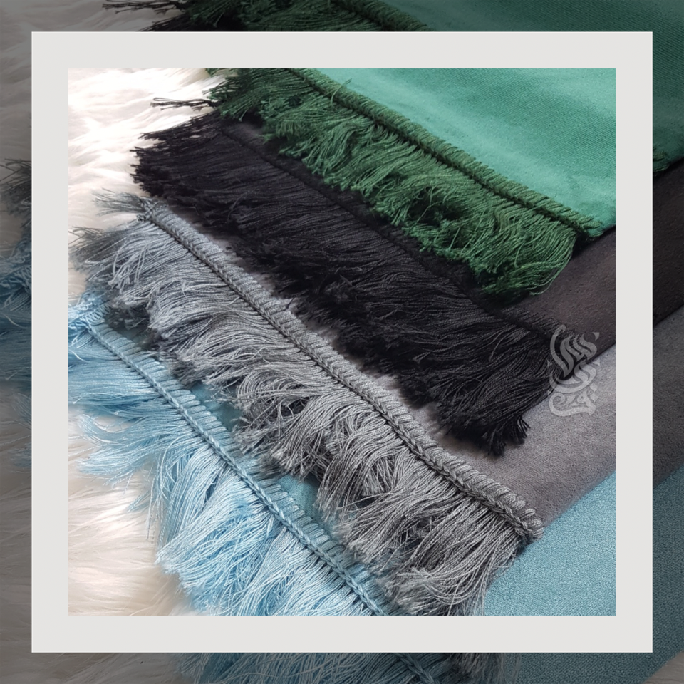 Monochrome Soft Prayer Mat